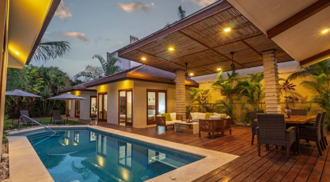 Casa Blue Iguana - Walk-to-Beach Modern Luxury Home, Langosta, Guanacaste, Costa Rica